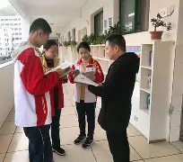 开云app下载-关于阿贾克斯发布备战花絮；赛后再遭质疑；英超任务艰巨；临场指挥获称赞的信息