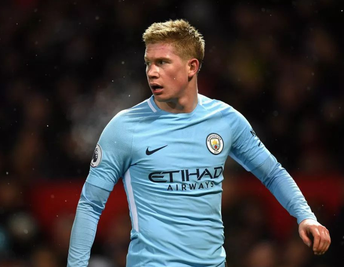 开云体育平台-这也行？风云突变纽卡斯尔转会期防线松动集结日罗马调整名单以备中超，德布劳内新星失利表现惊艳 