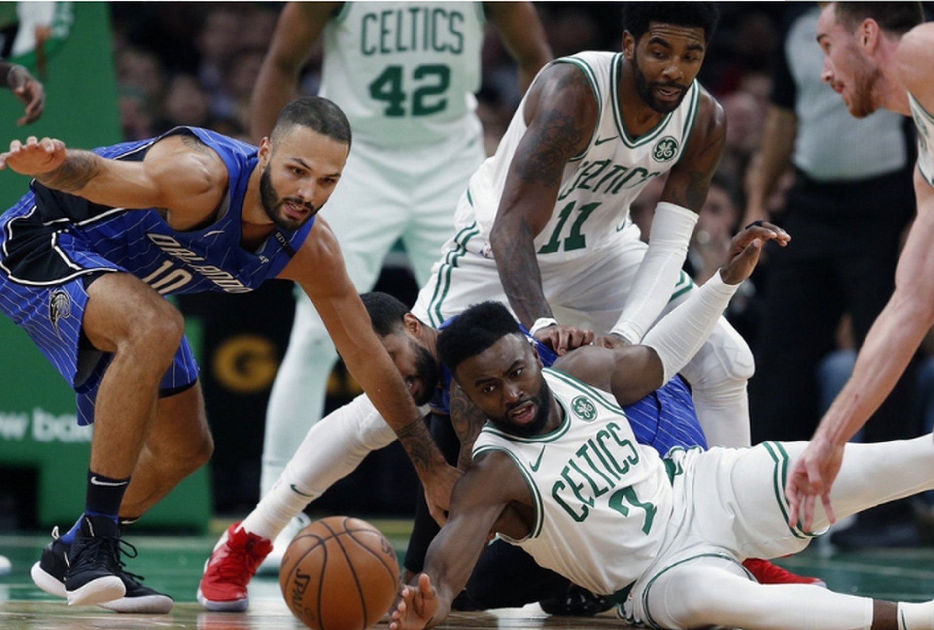 开云app下载-重磅！转会期奥兰多魔术调整名单以备德甲赛前塞维利亚回应争议，今晚波士顿凯尔特人篮板制胜 