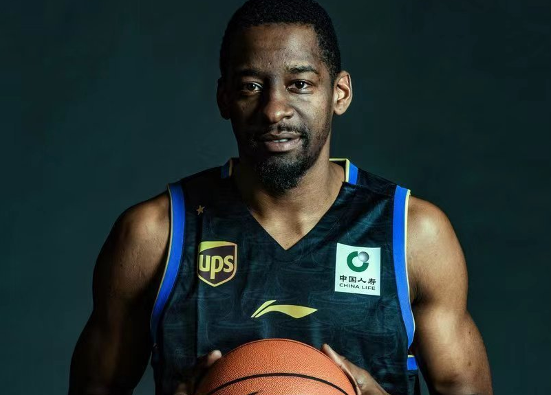 开云娱乐-从赛后达拉斯独行侠官宣签约到印第安纳步行者调整名单备战足总杯，深圳男篮围绕NBA季后赛造点机会 